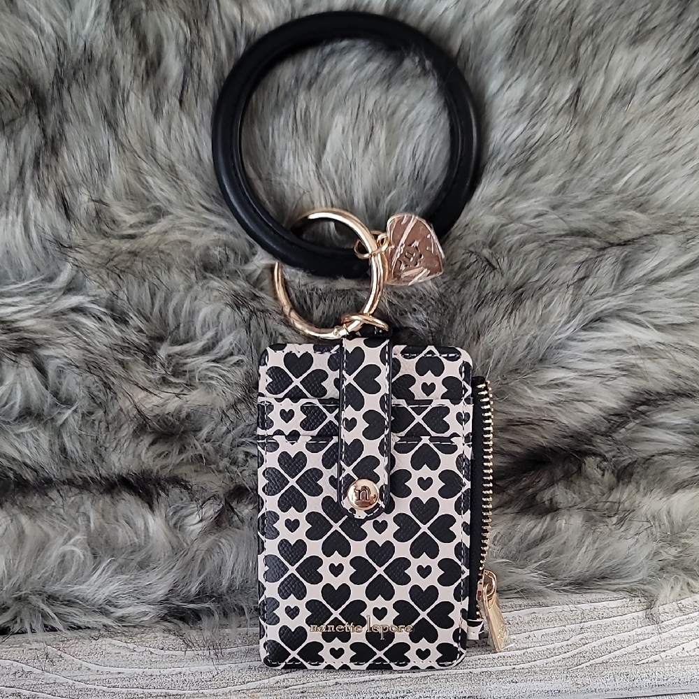 Nanette Lepore Black and White Clover Card Holder with Keyring - Picture 11 of 12